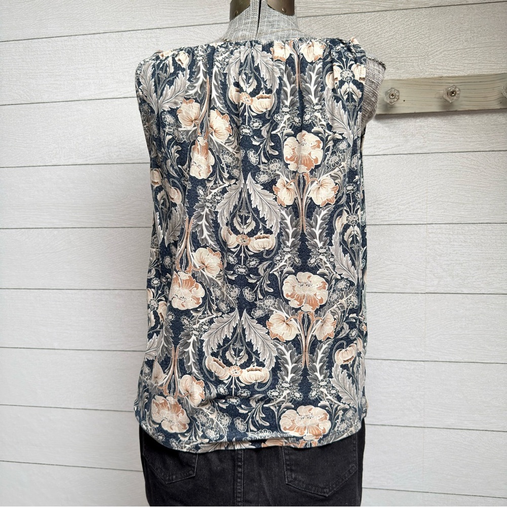 LOFT Floral Sleeveless Blouse Small Blue Green Peach Easy Fit Relaxed Summer Top - Picture 5 of 9